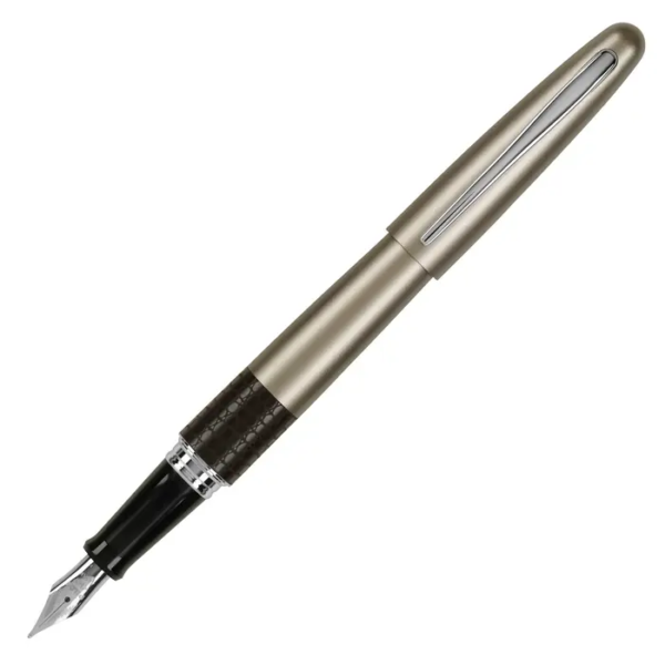 Pilot Metropolitan 02 Gunmetal Lizard Fountain Pen Medium Nib